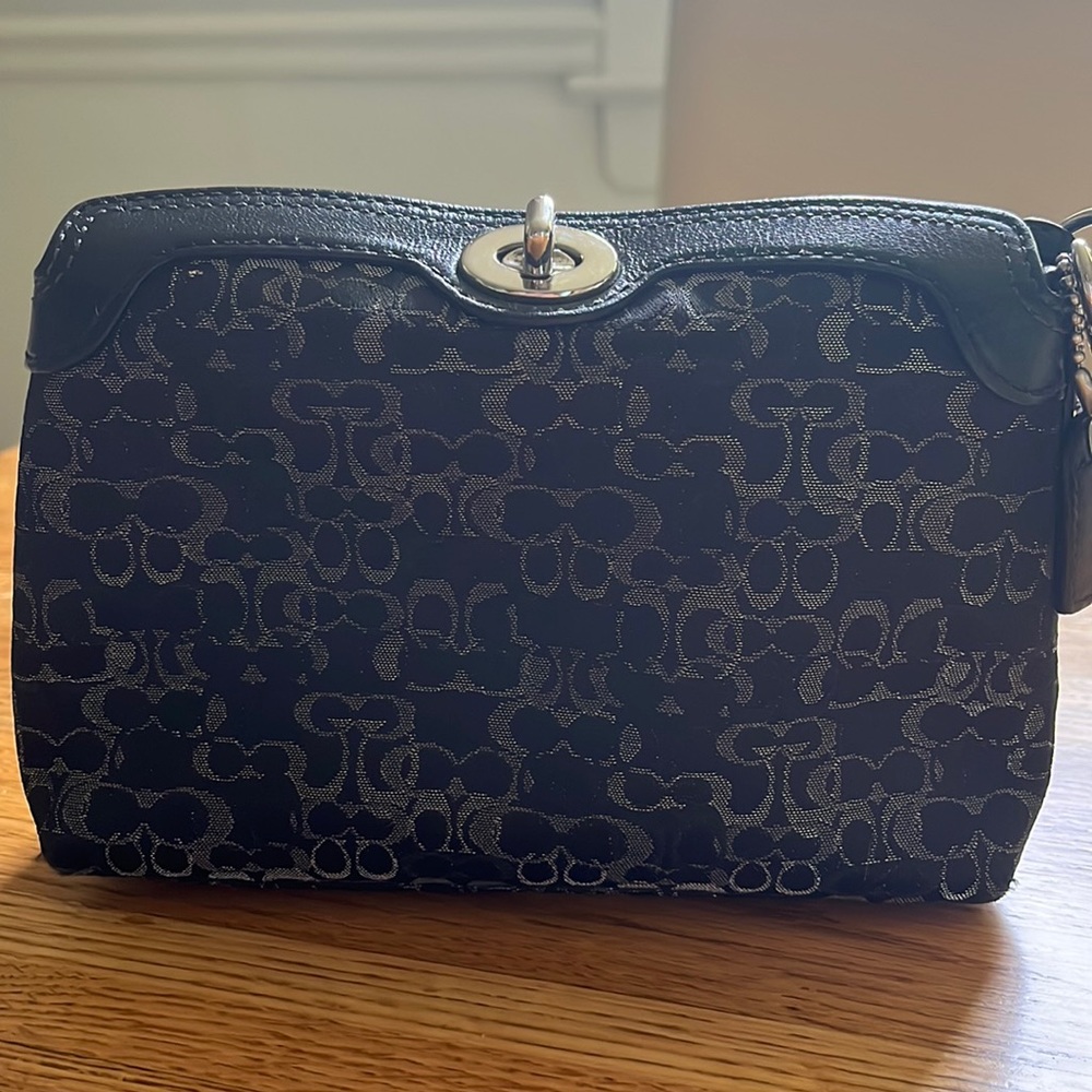 Coach clutch- lightly used